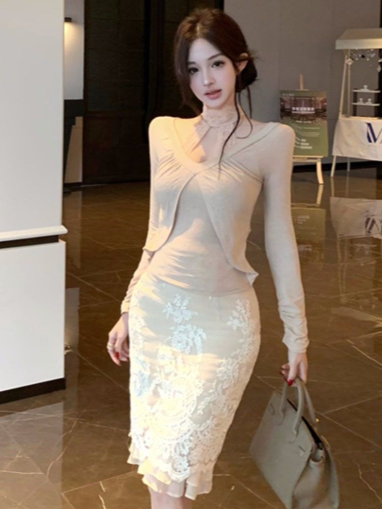 Halter Neck Lace Panel Cutout Slim Fit Top / High Waist Pencil Skirt Set