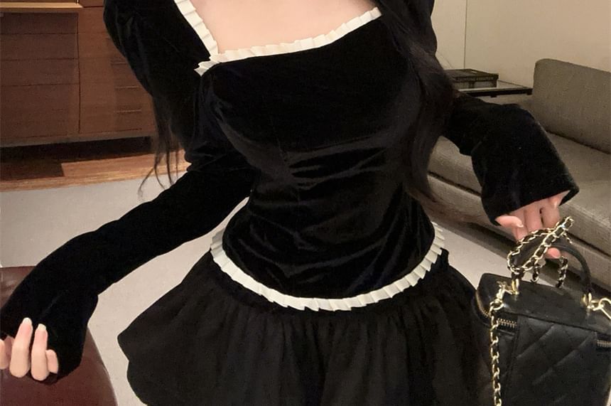 Square Neck Frill Trim Contrast Crop Top