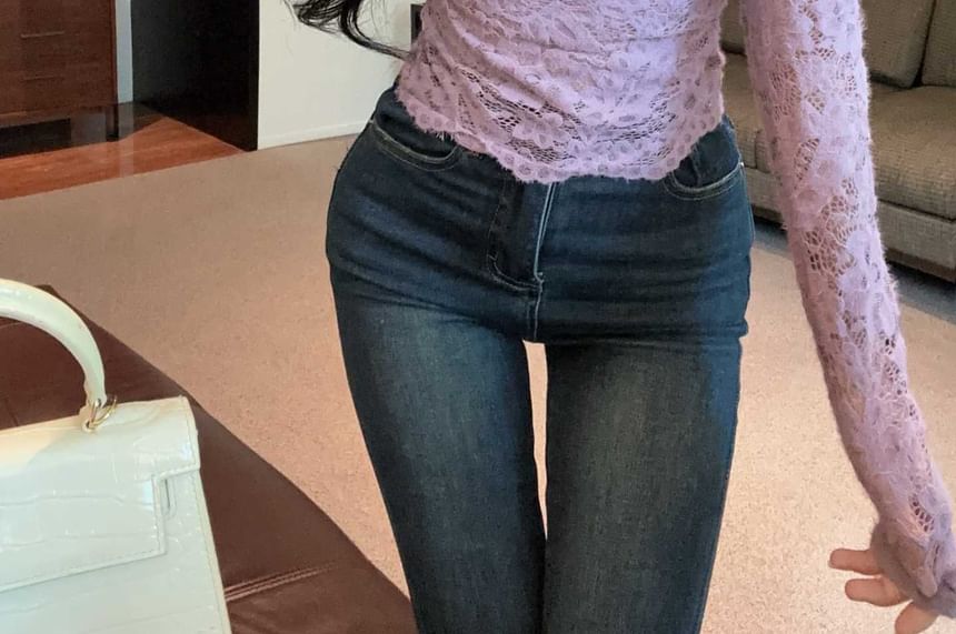 Notch Neck Lace Slim Fit Crop Top