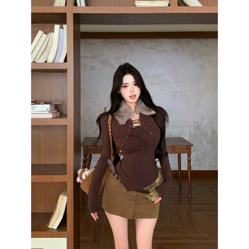 Asymmetrical Lace-Up Tee with Fluffy Collar