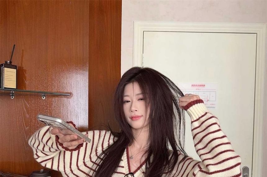 Striped Contrast Trim V-Neck Sweater