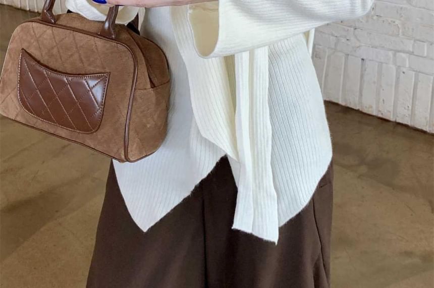 Elegant Knit Set with V-Neck Long Sleeve Top and Scarf