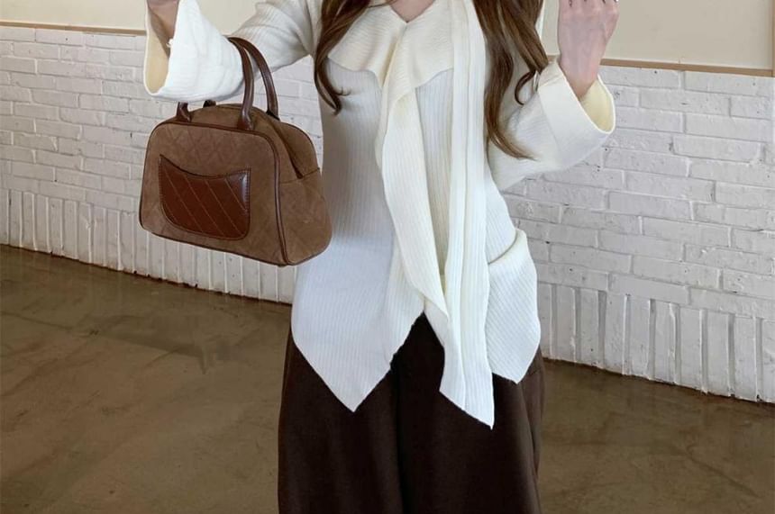 Elegant Knit Set with V-Neck Long Sleeve Top and Scarf