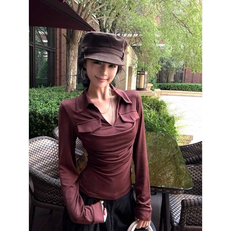 Mock Two-Piece Collared V-Neck Slim Tee Set