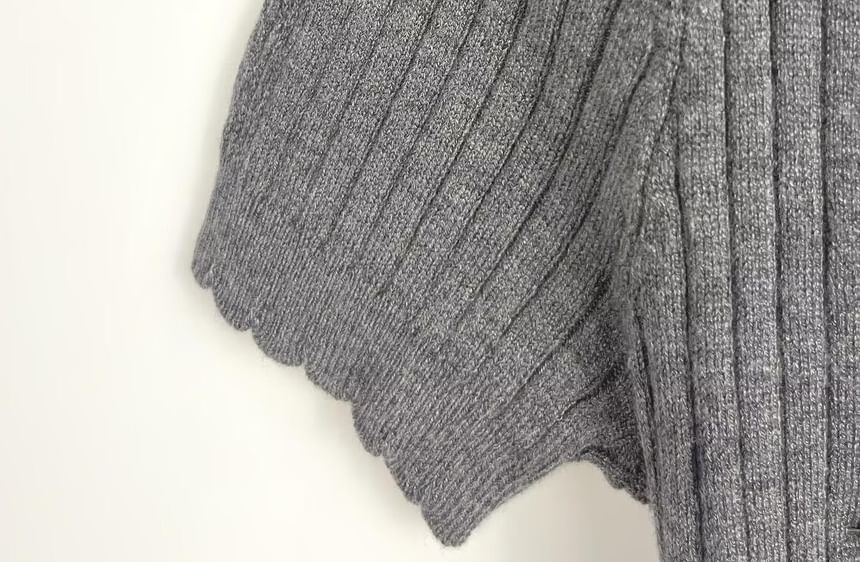 Short-Sleeve Crew Neck Plaid Panel Button-Up Cable Knit Crop Cardigan
