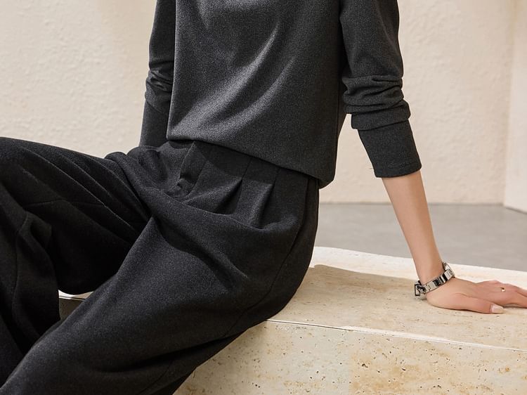Two-Tone Mock Neck Long-Sleeve Tee