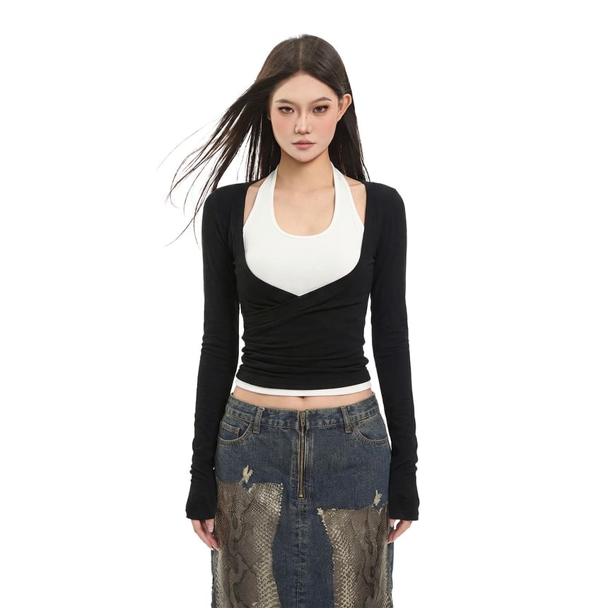 Set: V-Neck Crop Tee + Halter Neck Top