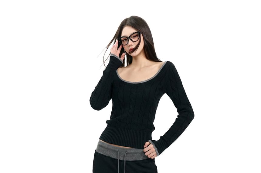 Scoop Neck Crop Knit with Contrast Trim