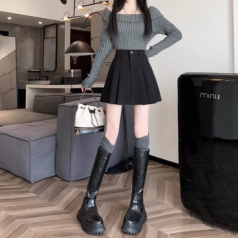 Pleated Mini A-Line Skirt with High Waist