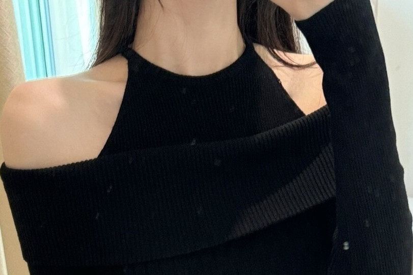 Cold Shoulder Knit Crop Top with Halter Neck