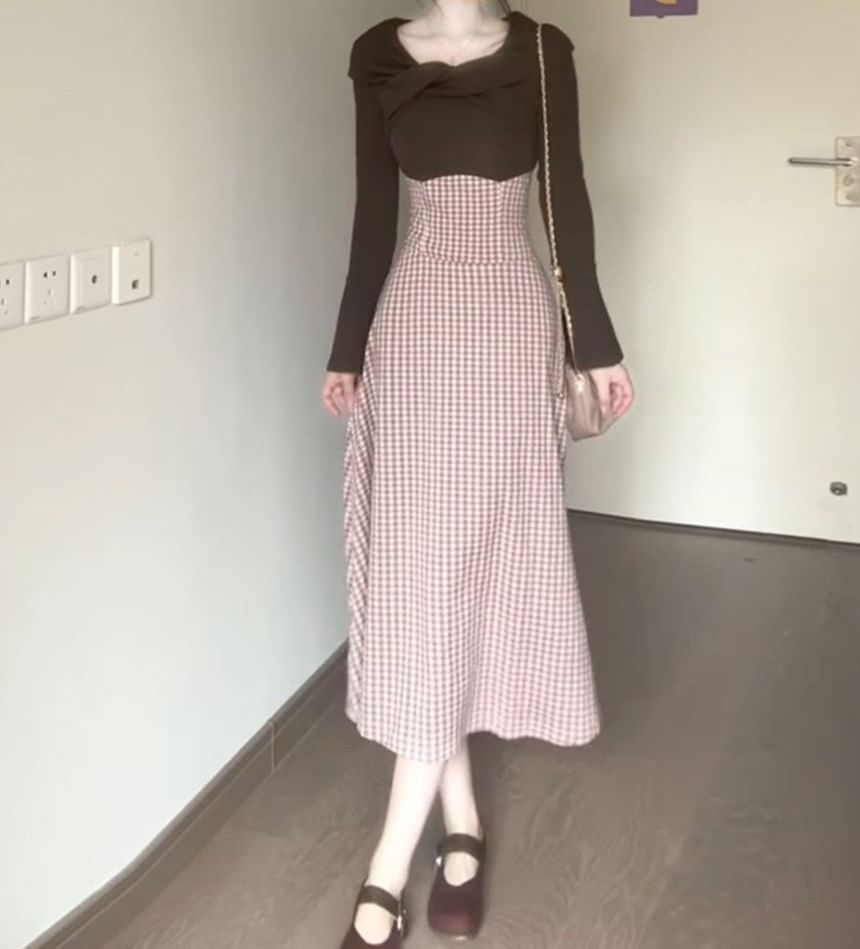 Striped Midi A-Line Skirt with High Waist