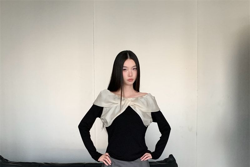 Two Tone Knit Top and Mini Skirt Set - Boatneck