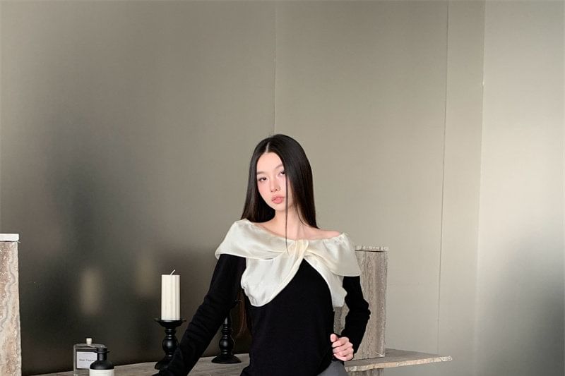 Two Tone Knit Top and Mini Skirt Set - Boatneck