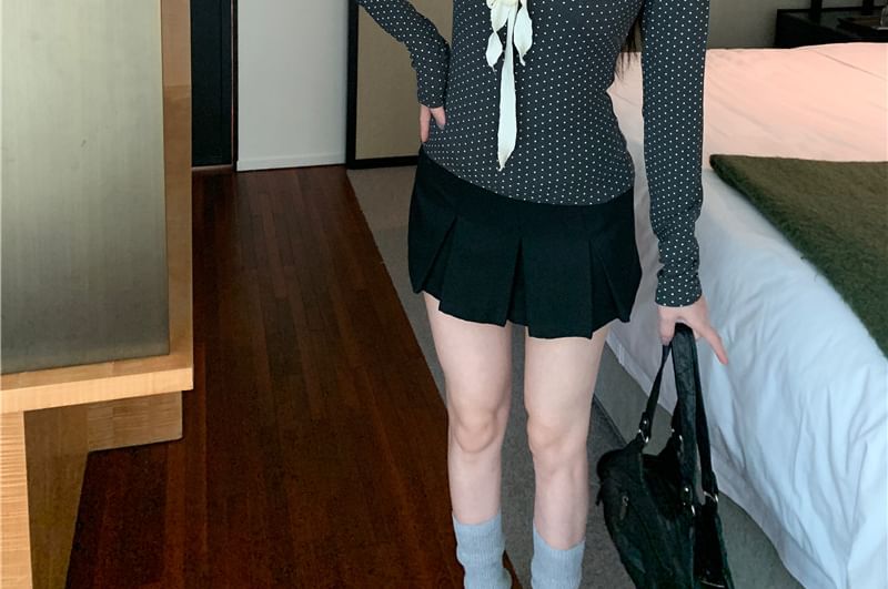 V-Neck Asymmetrical Dotted Lace Ruffled Tee