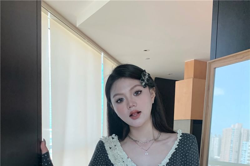 V-Neck Asymmetrical Dotted Lace Ruffled Tee