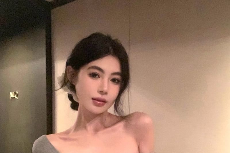 One-Shoulder Ruffle Top with Long Sleeves