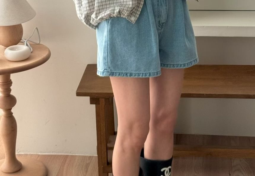 Plaid Hooded Button-Up Shirt with Long Sleeves