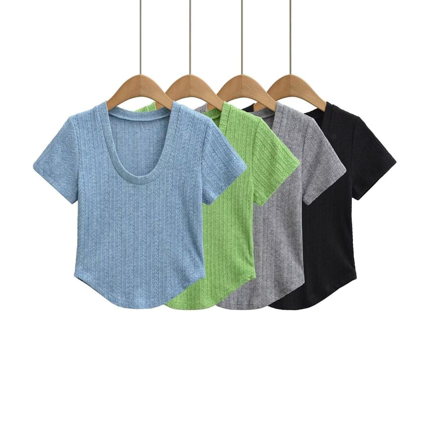 U-Neck Crop Tee with Short Sleeves