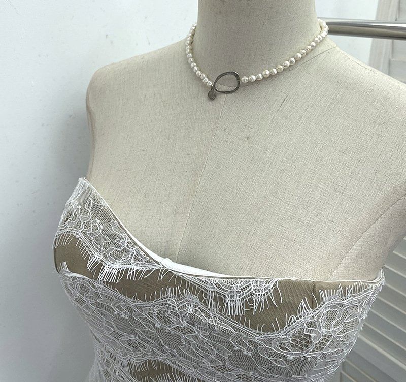 Asymmetrical Padded Lace Crop Tube Top