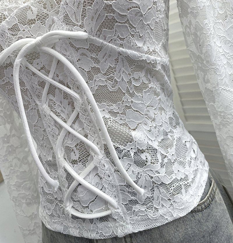 V-Neck Lace-Up Lace Slim Fit Crop Top