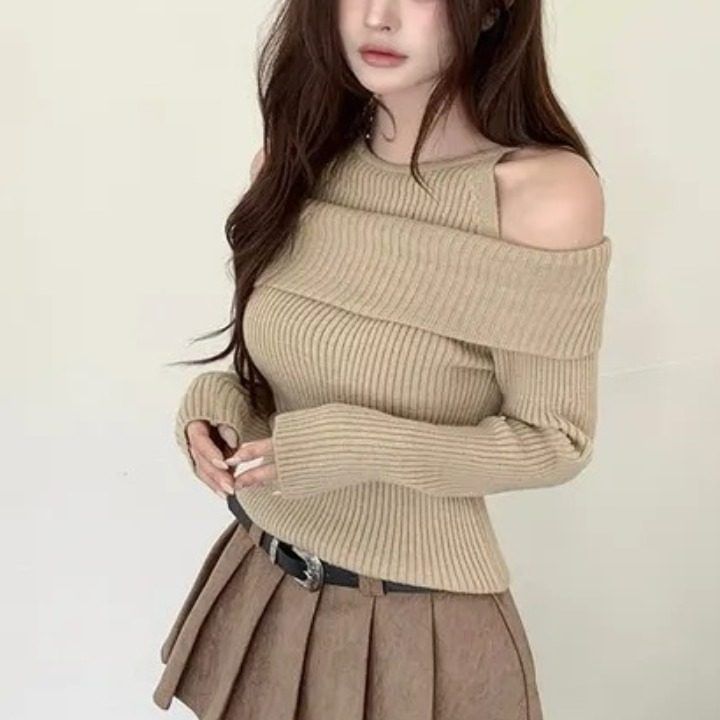Cold Shoulder Ribbed Knit Long-Sleeve Blouse