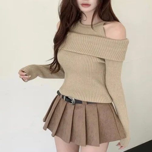 Cold Shoulder Ribbed Knit Long-Sleeve Blouse