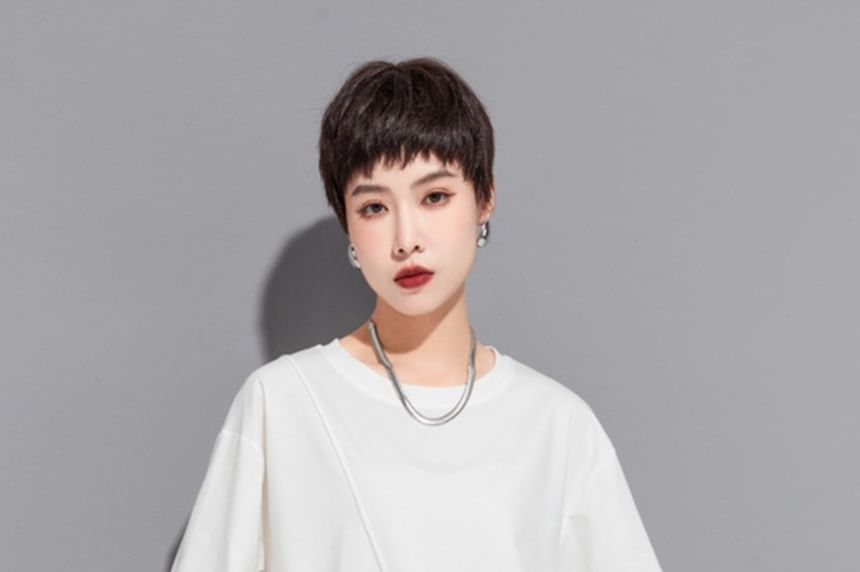 Asymmetric Contrast-Stitch Tee with Patch Pockets - Trendy