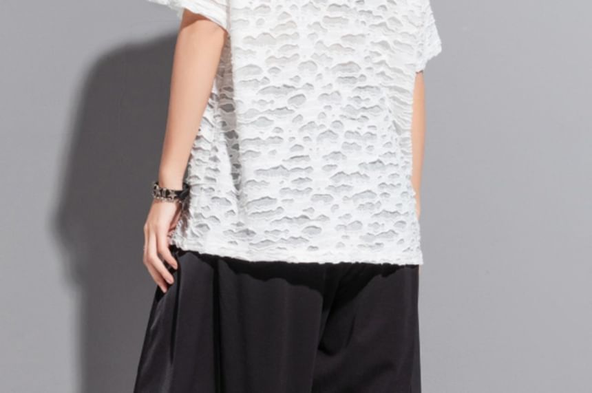 Textured Slit Crew Tee in Solid