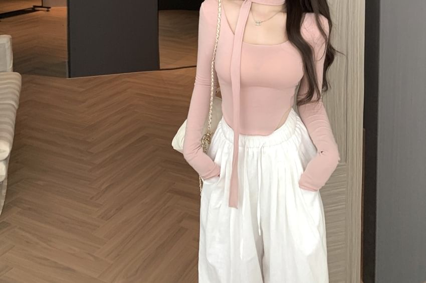 Scoop Neck Slim Crop Tee with Scarf Set