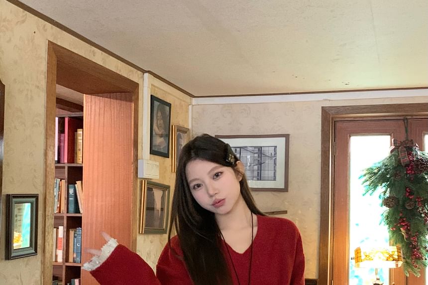 V-Neck Eyelet Lace Trim Sweater