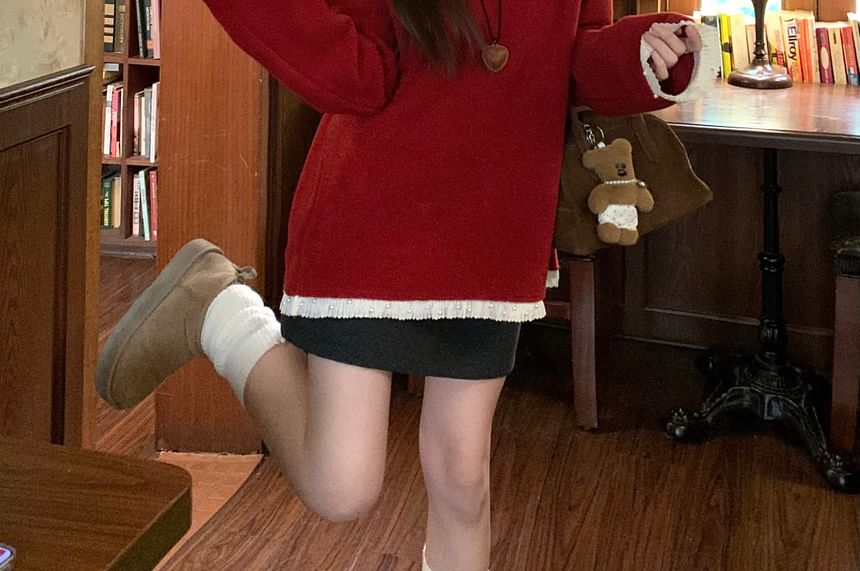V-Neck Eyelet Lace Trim Sweater