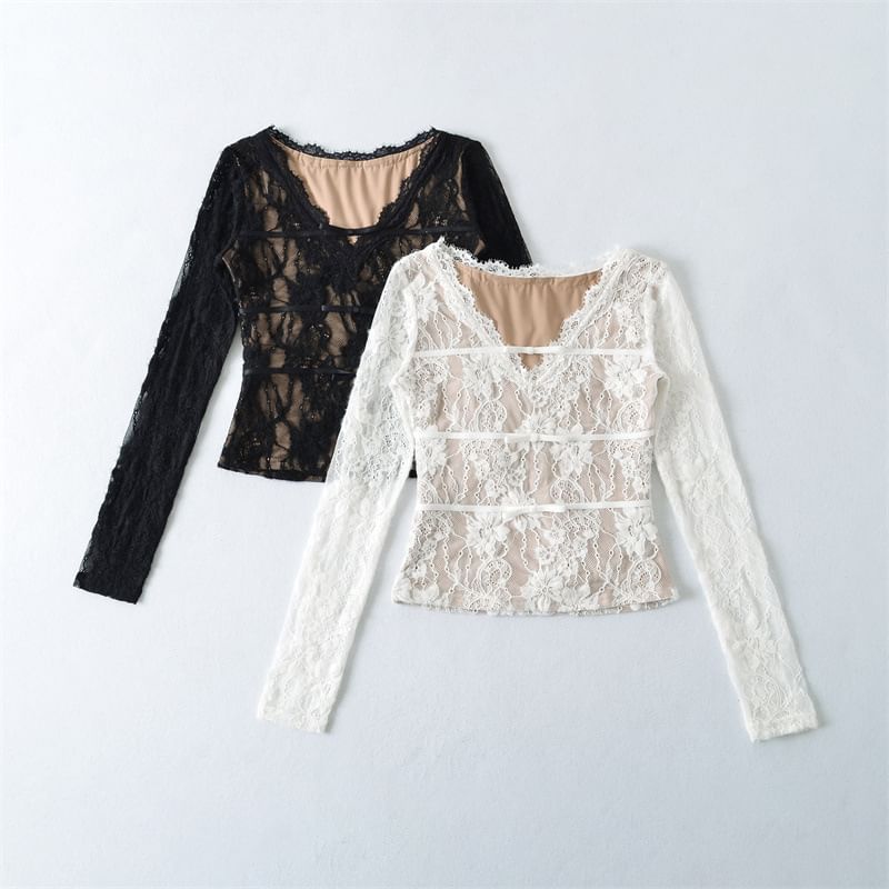 V-Neck Lace Cropped Long Sleeve Top