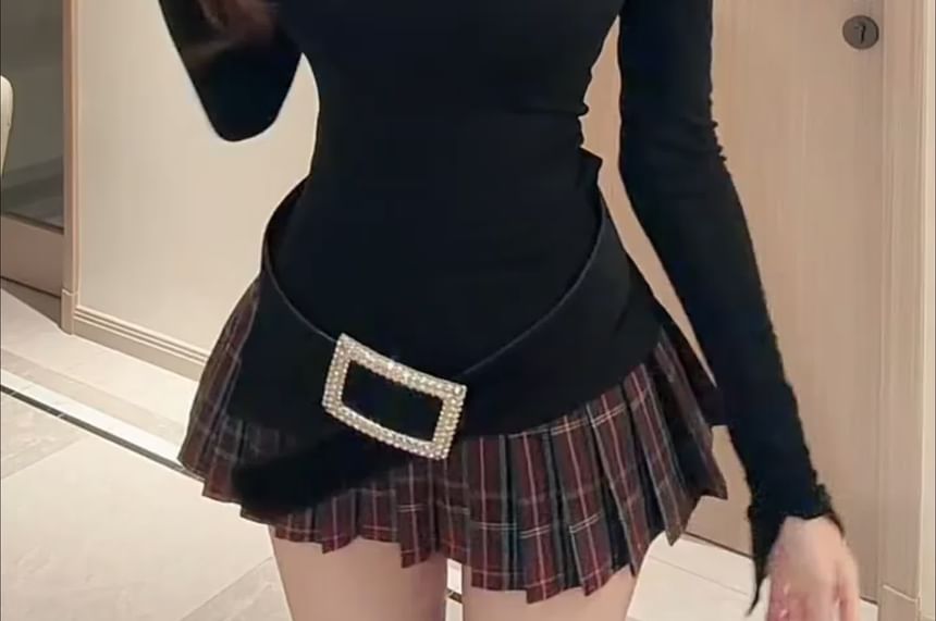 Mock Neck Long-Sleeve T-Shirt with Belt and Tartan Pleated Mini Skirt Set