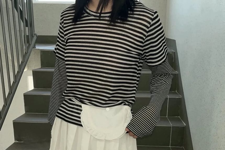 Set: High-Waisted Pleated Midi A-Line Skirt with Pouch