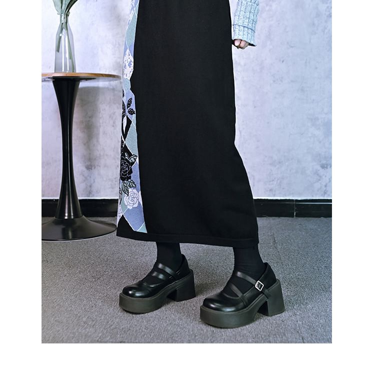 Argyle V-Neck Cardigan with High-Waisted Knit Maxi A-Line Skirt