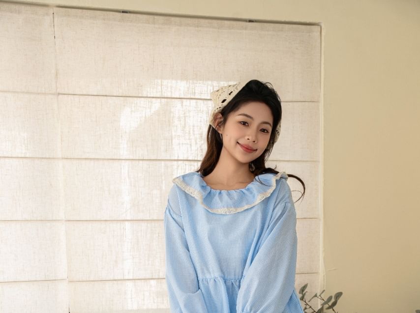 Long-Sleeve Ruffle Collar Gingham Lace Blouse
