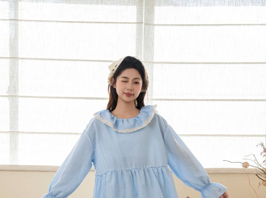 Long-Sleeve Ruffle Collar Gingham Lace Blouse