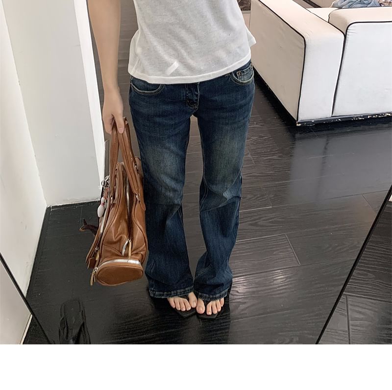 Solid Cropped Sleeveless Blouse