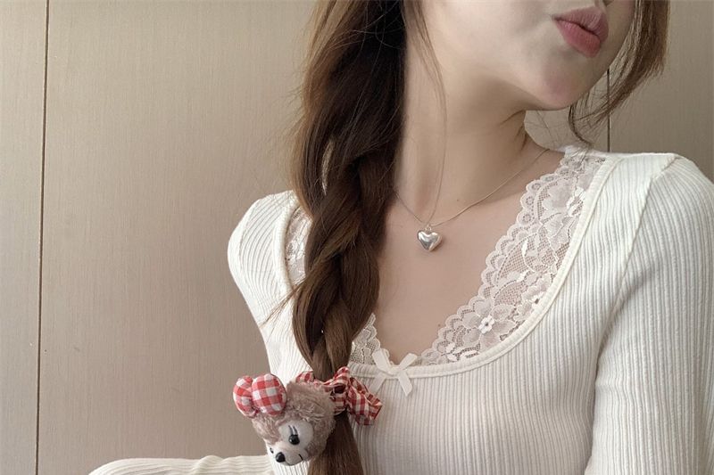 Lace Trim Long Sleeve Solid Color Tee