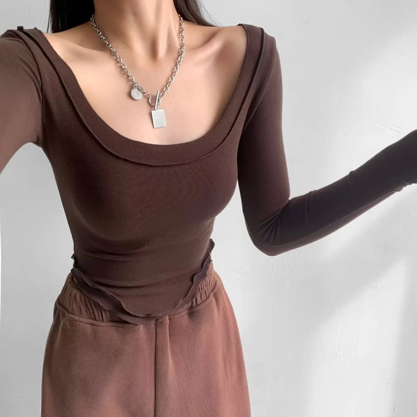 Slim Fit Lettuce Edge Long Sleeve Crop Tee