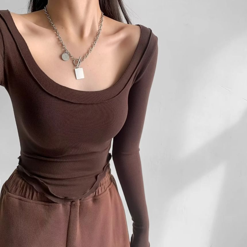 Slim Fit Lettuce Edge Long Sleeve Crop Tee