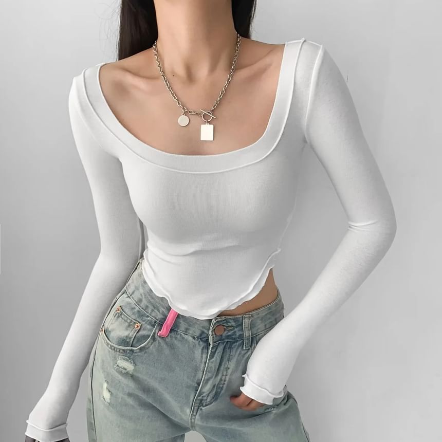 Slim Fit Lettuce Edge Long Sleeve Crop Tee