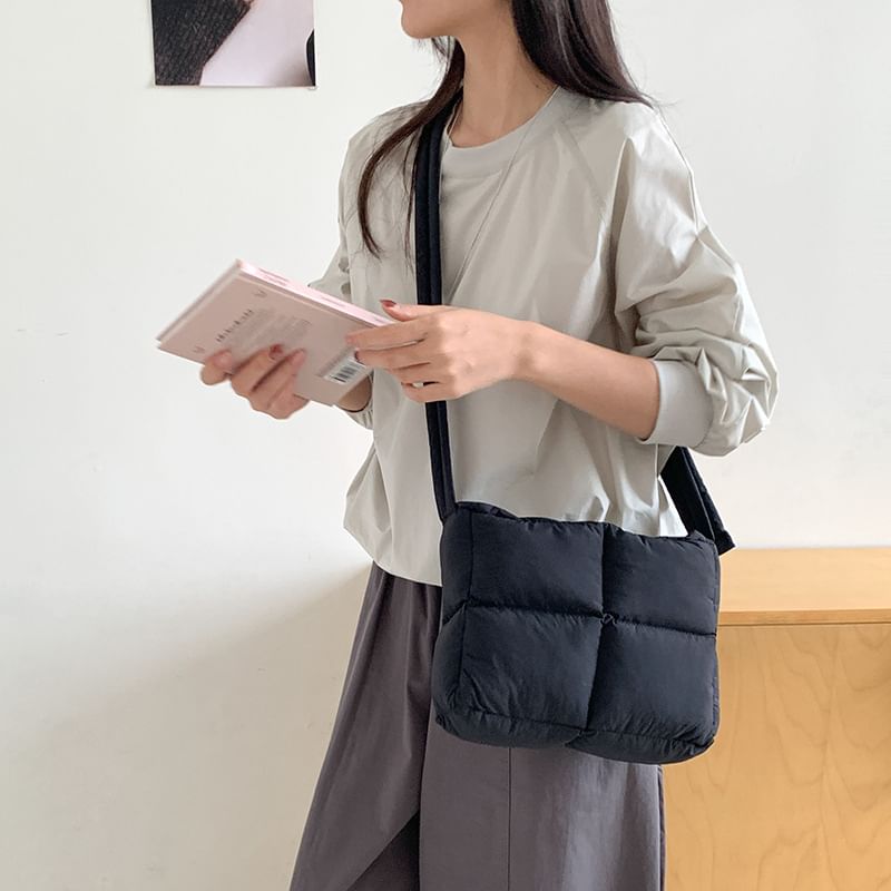 Plain Quilted Puffy Crossbody Bag