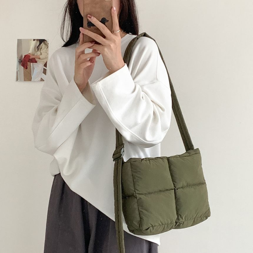 Plain Quilted Puffy Crossbody Bag
