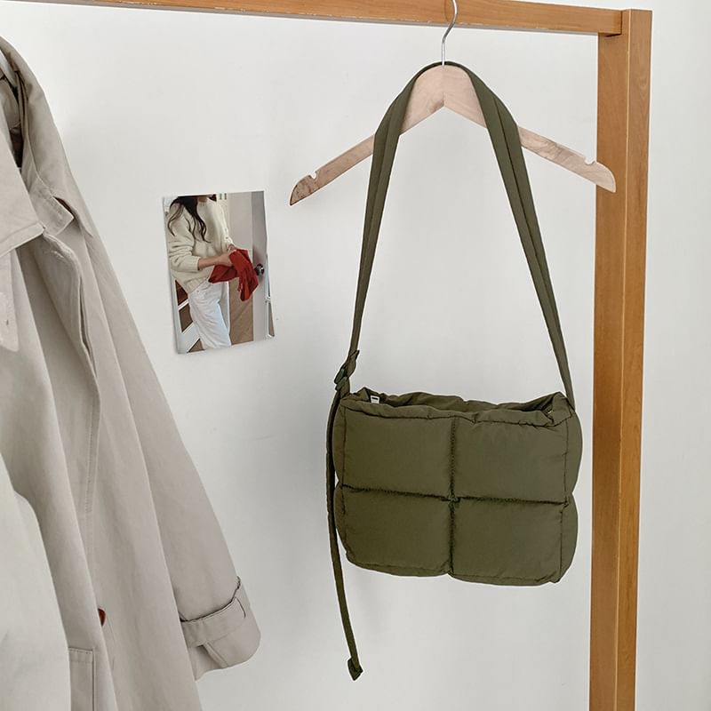 Plain Quilted Puffy Crossbody Bag