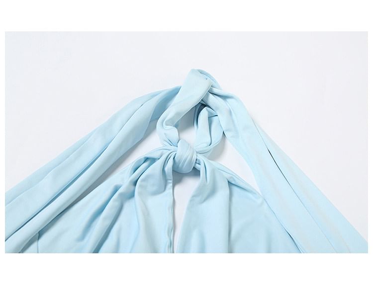 Knotted Halter Neck Solid Color Crop Top