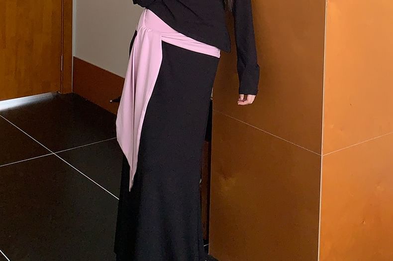 One Shoulder Asymmetric Top with Two Tone Tie-Up Maxi A-Line Skirt