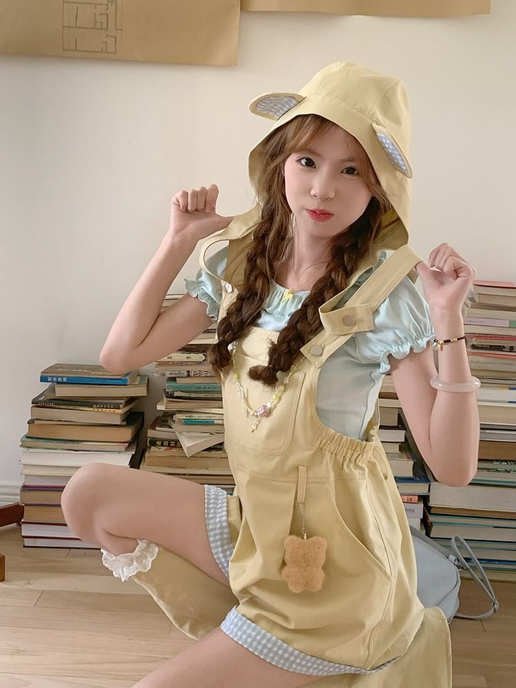 Frill Trim Puff Sleeve Tee with Gingham Wide Leg Shorts, Leg Warmers & Bonnet Set