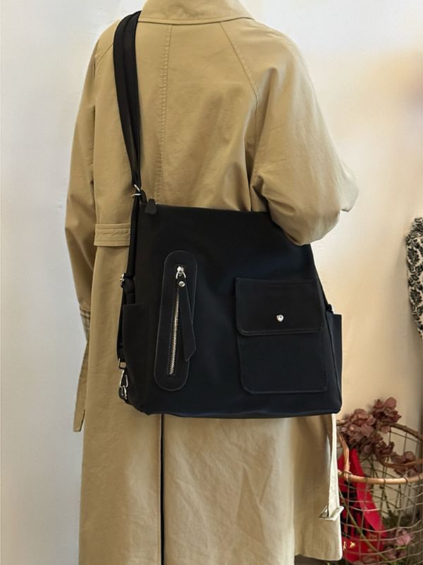 Pocket Nylon Shoulder Bag