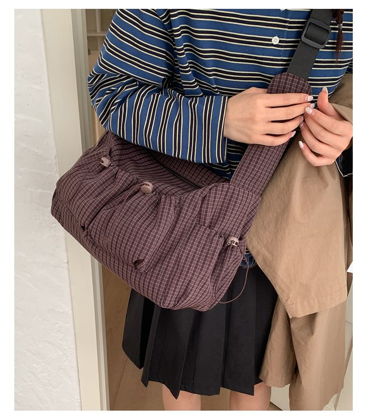 Drawstring Pocket Plaid Fabric Shoulder Bag